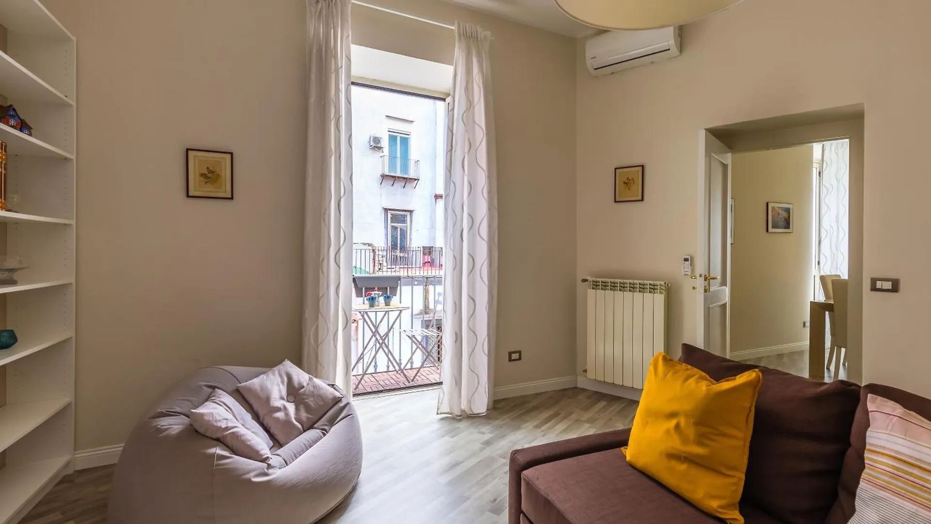 Napoli Heartbeat By Napoliapartments Italien